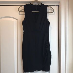 Lulu’s little black dress 🖤
